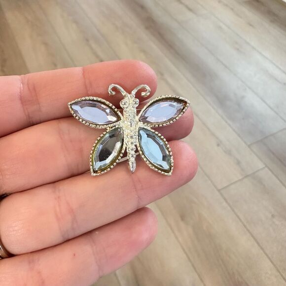 Vintage Jewelry Rhinestone Small Flashy Butterfly Brooch Pin Silver Tone - Picture 2 of 4